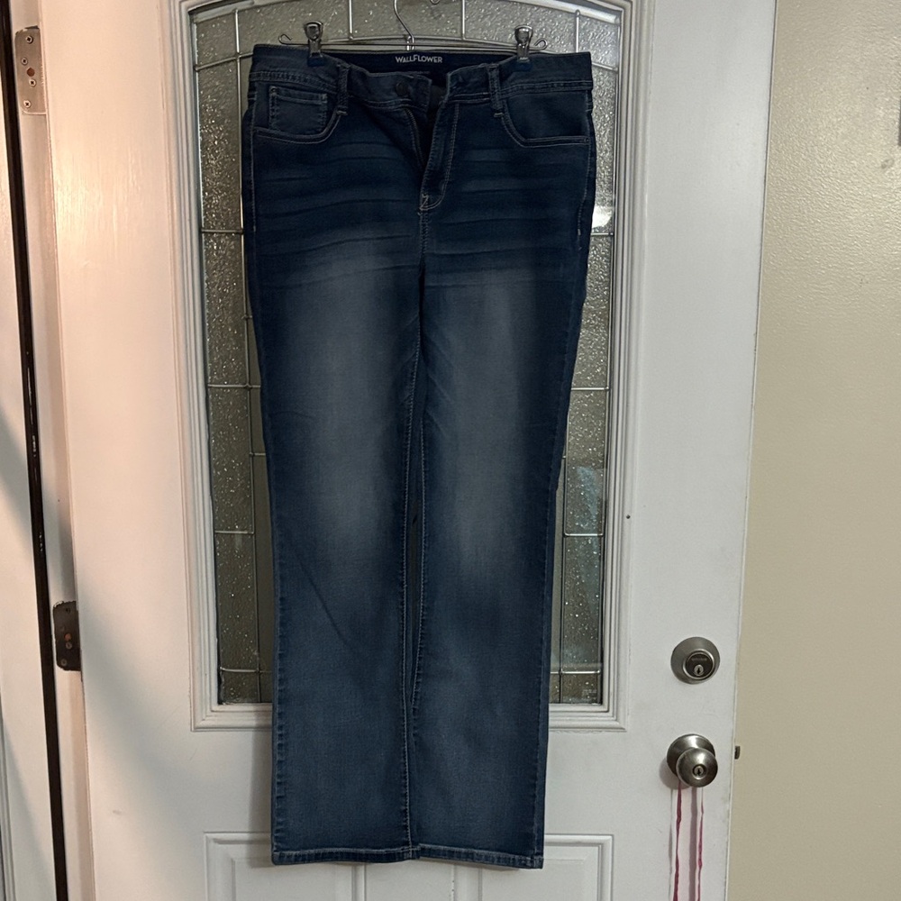 Wrangler Dark Blue Straight Jeans preloved